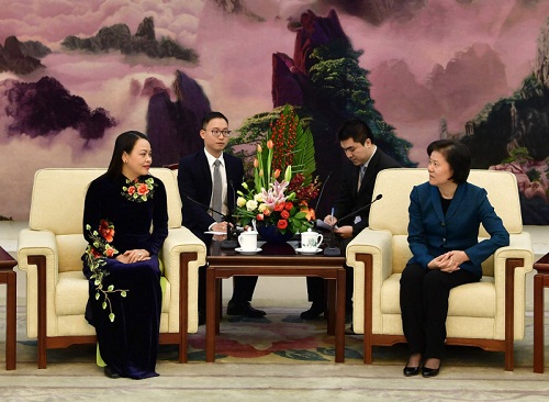 Tăng cường hiểu biết giữa Hội LHPN 2 nước Việt-Trung