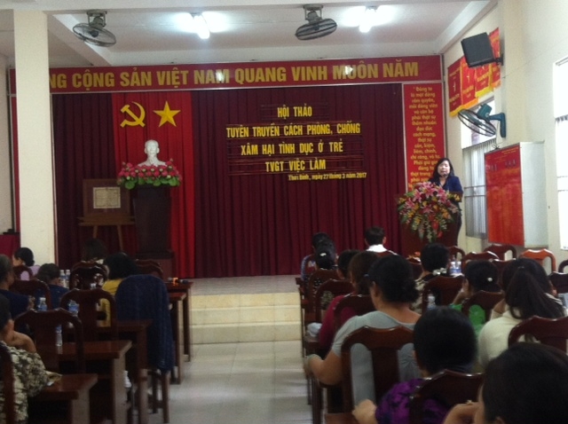Các cấp Hội Liên Hiệp Phụ Nữ Quận Ninh Kiều tổ chức tuyên truyền phòng...