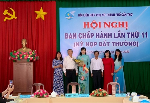 Bà Võ Kim Thoa được bầu làm Chủ tịch Hội LHPN TP Cần Thơ