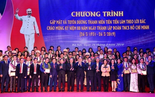 “Di chúc” của Chủ tịch Hồ Chí Minh mãi soi đường cho công ...