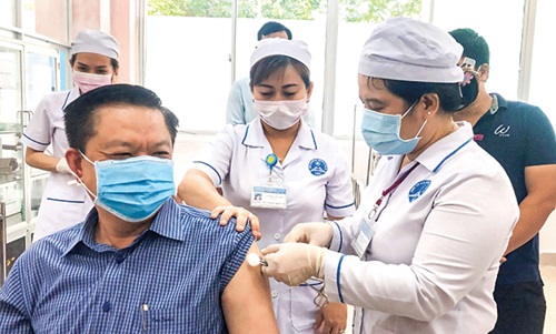 TP Cần Thơ: Phát động Chiến dịch tiêm chủng vaccine phòng COVID-1...