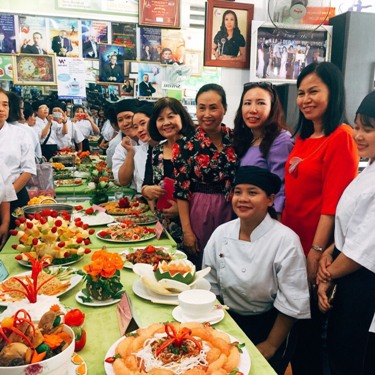 Hội LHPN quận Ninh Kiều bế giảng lớp dạy nấu ăn