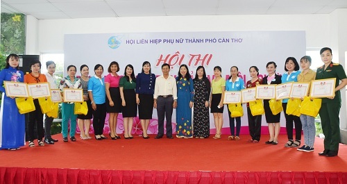 Sôi nổi Ngày hội Phụ nữ Sáng tạo - Khởi nghiệp năm 2018!