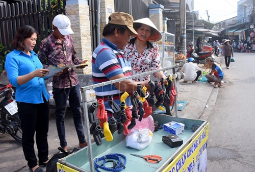 Phát huy vai trò phụ nữ trong giữ gìn an toàn giao thông