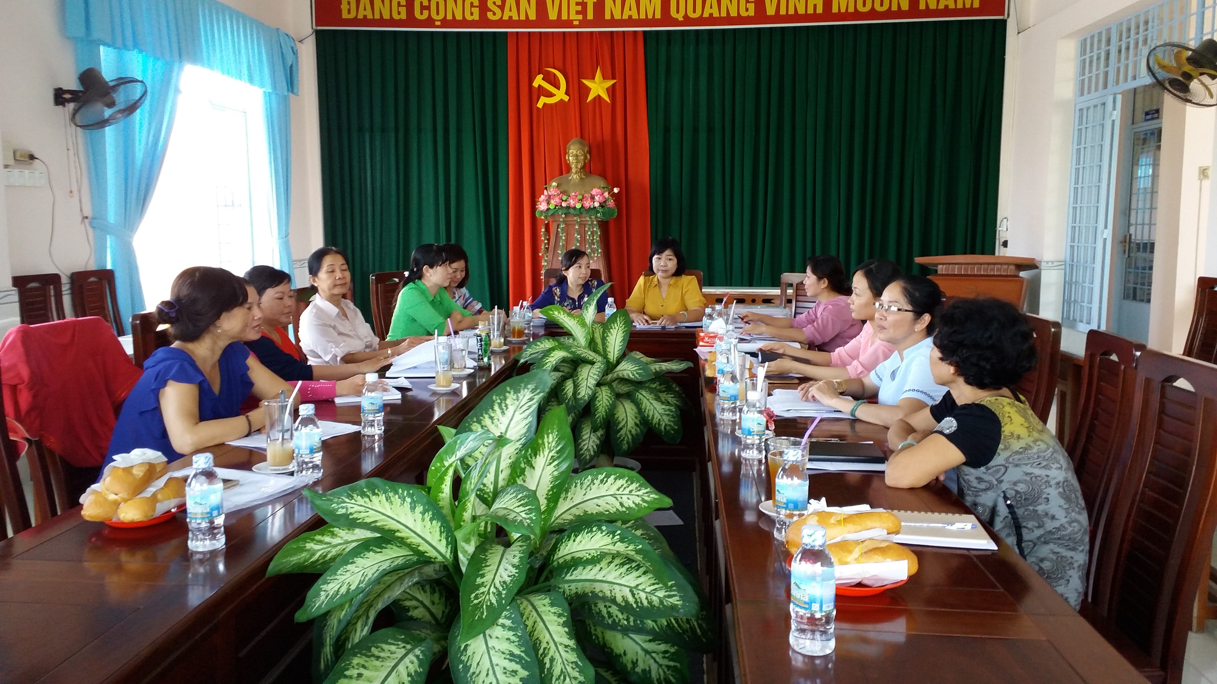 Hội Liên hiệp phụ nữ quận Ninh Kiều kiểm tra tình hình công tác hội và...