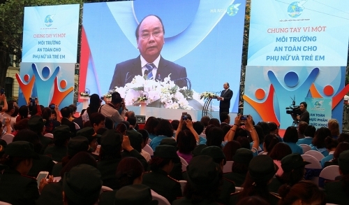Thủ tướng Nguyễn Xuân Phúc: Lấy hạnh phúc và sự an toàn của phụ nữ, tr...
