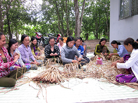 Cái Răng: Quan tâm xây dựng mô hình dạy nghề gắn với giải quyết việc l...