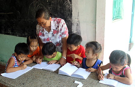 San sẻ yêu thương với mọi người