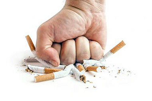 Bỏ thuốc lá giúp giảm nguy cơ mất trí nhớ
