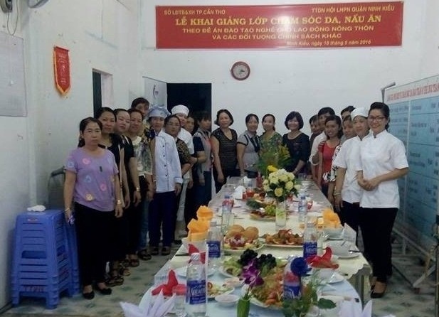 Trung tâm dạy nghề Hội LHPN quận Ninh Kiều khai giảng lớp chăm sóc da,...
